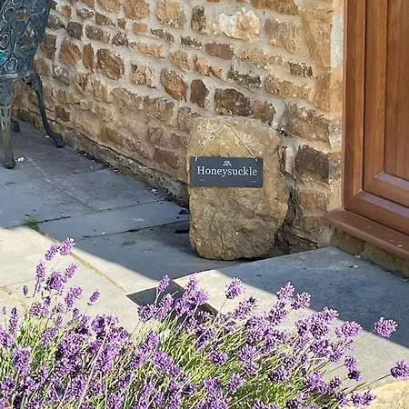 Honeysuckle Cottage - Hillside Holiday Cottages, Cotswolds Warmington Exterior foto